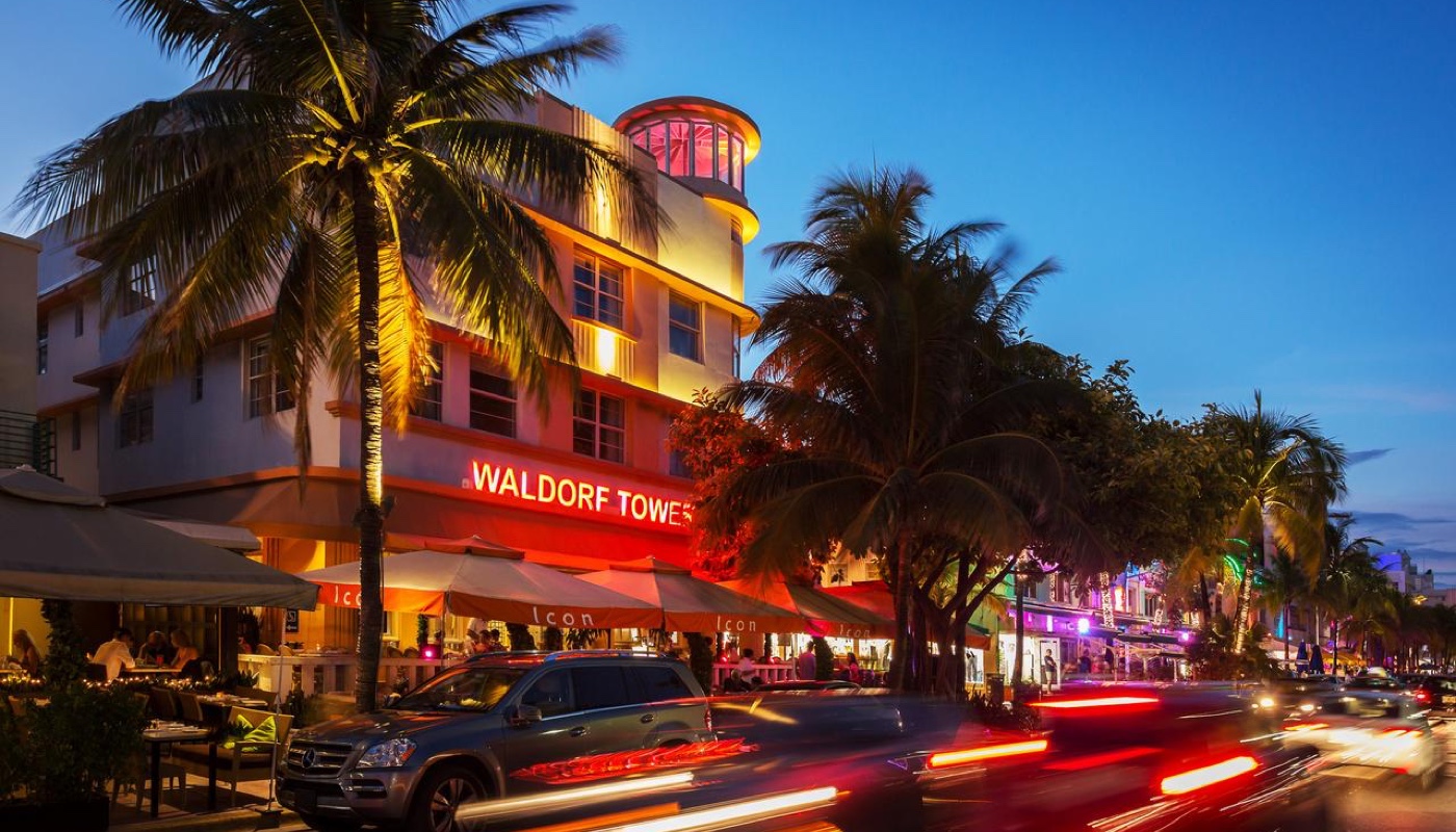 Waldorf Towers Miami Beach