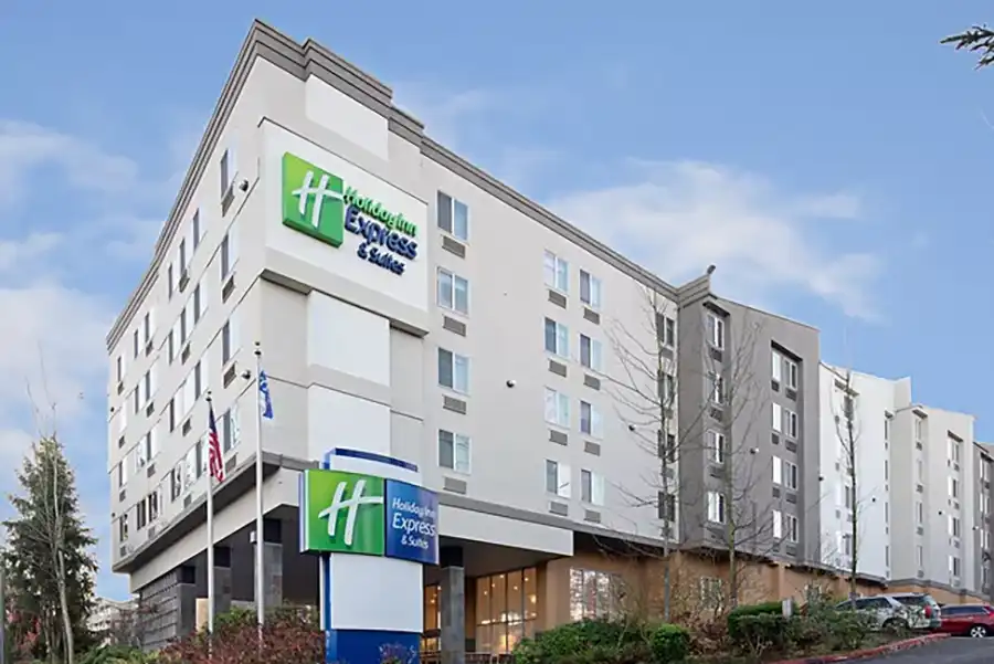 Holiday Inn Express & Suites Seattle - SeaTac Airport