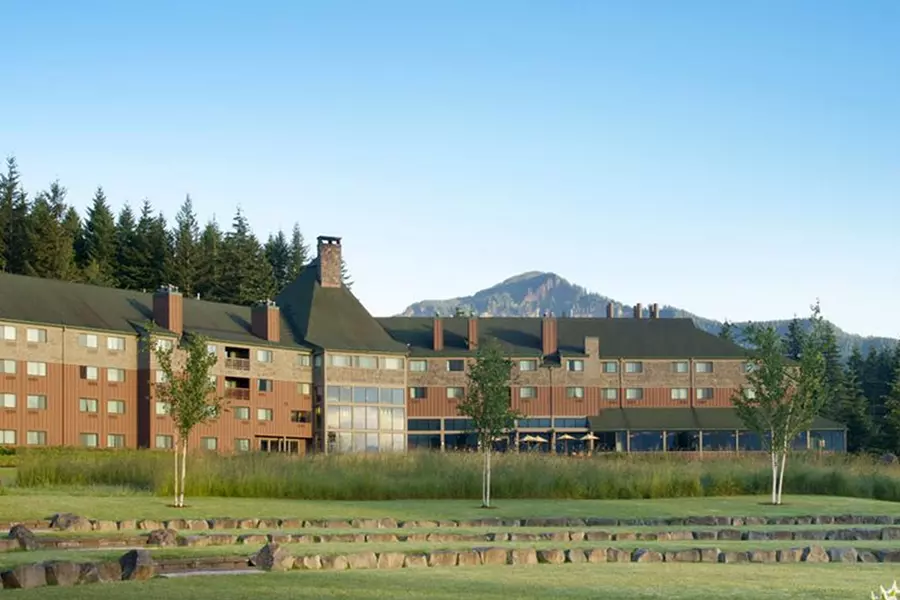 skamania lodge exterior